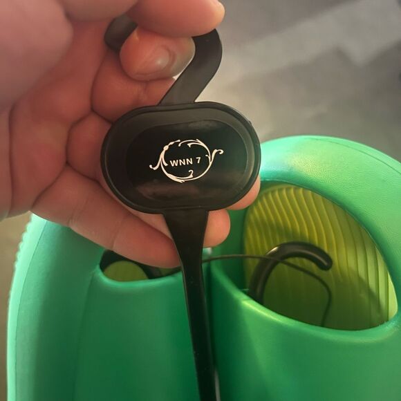 NWT Womens Green Slide Sandals - Picture 3 of 3